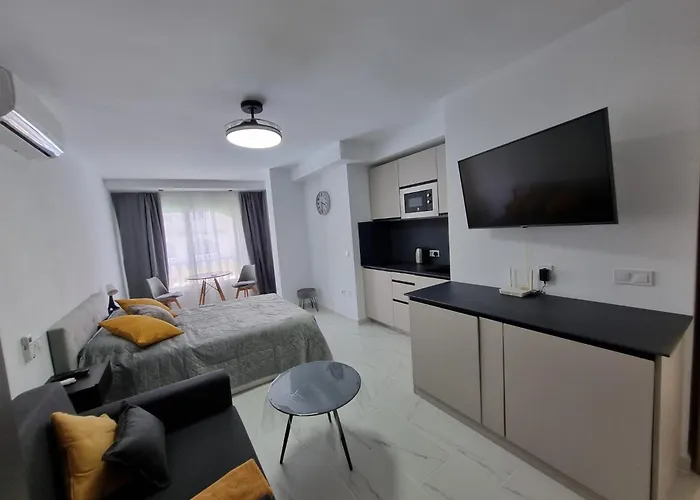 Seascape - Tranquil Studio Apartment