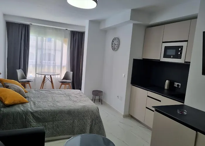 Seascape - Tranquil Studio Apartment